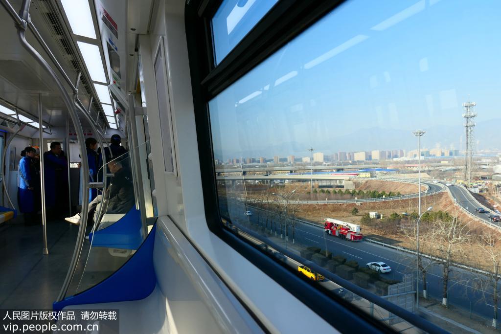 北京地铁燕房线列车实现无人驾驶【10】