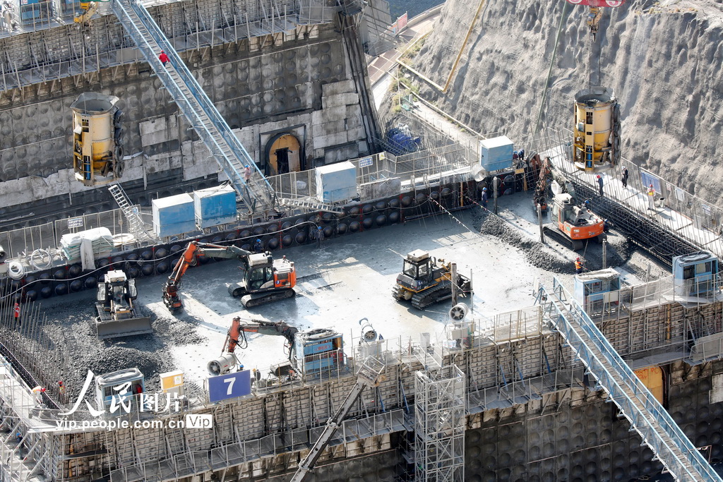國家重大項目建設：白鶴灘水電站抓緊建設【5】