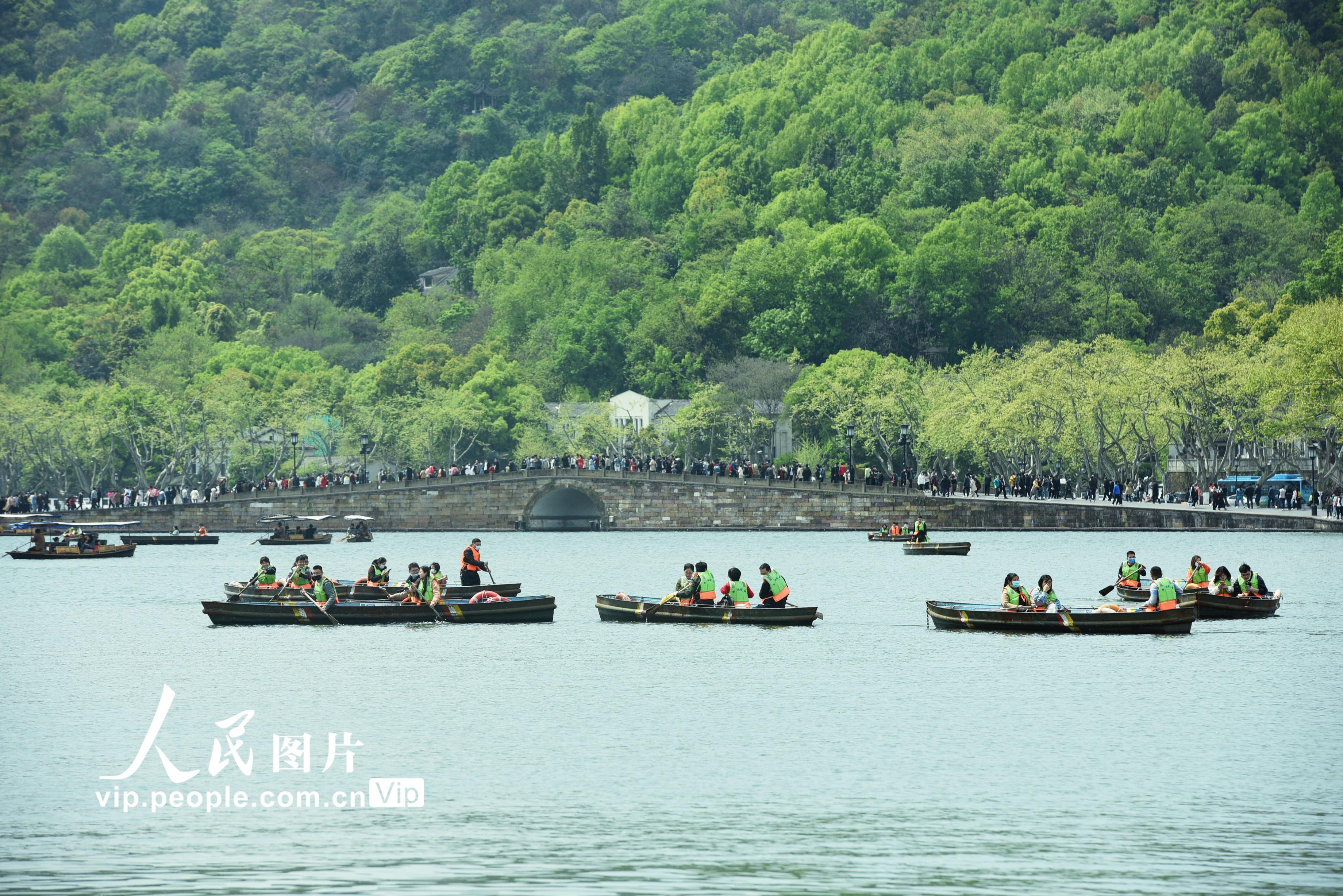 清明假期春光明媚 杭州西湖迎來旅游小高峰【3】