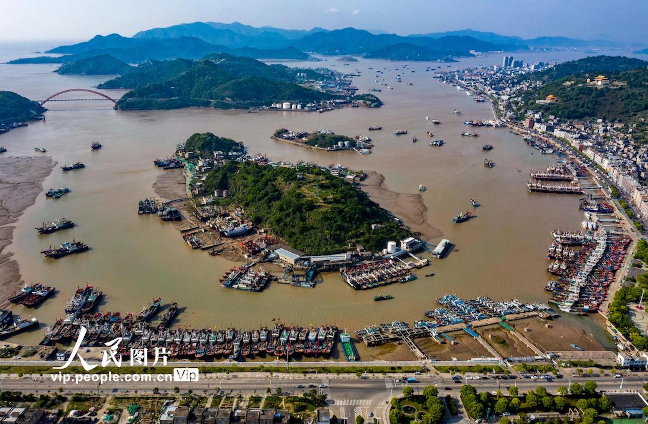 2020年4月30日，浙江象山石浦漁港，數千艘漁船陸續歸港。