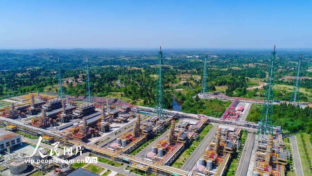 2020年5月10日，航拍四川省遂寧市中石油遂寧天然氣淨化廠生產設備。