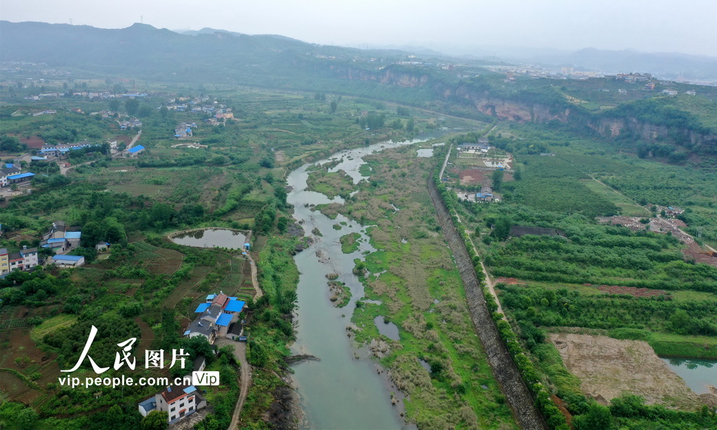 湖北宜昌：修復后的黃柏河生態濕地現濱水景觀【3】