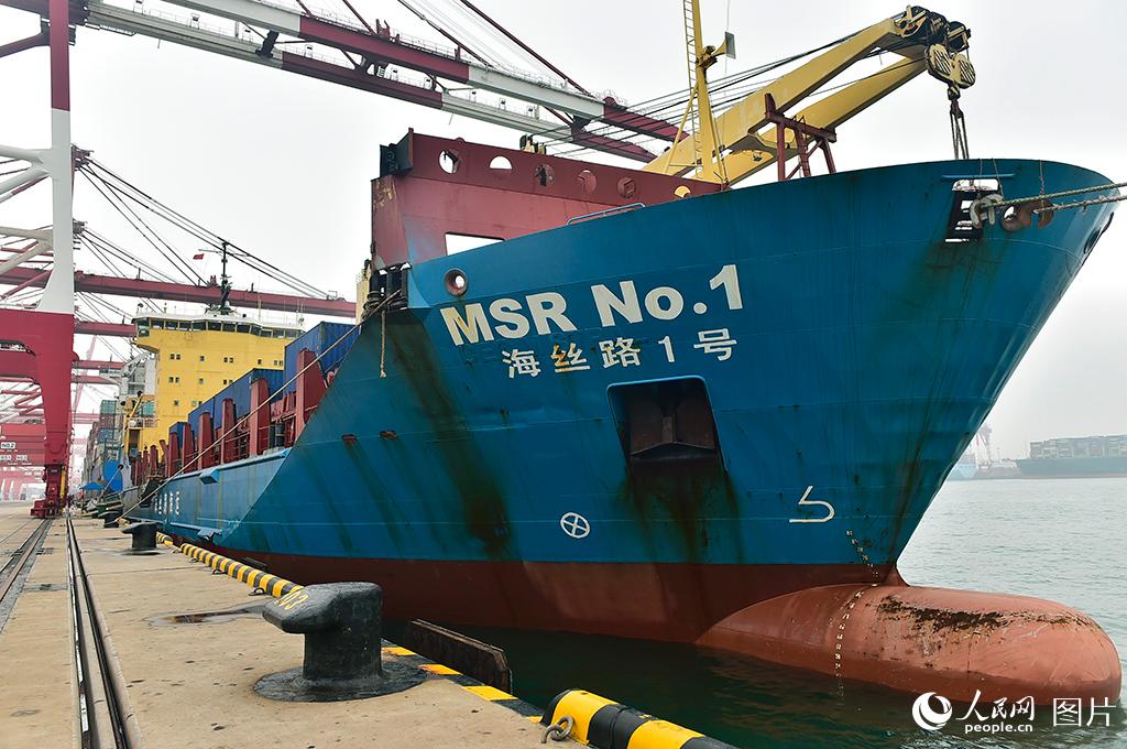 中國北方第一條內貿貨物跨境運輸航線開通【2】