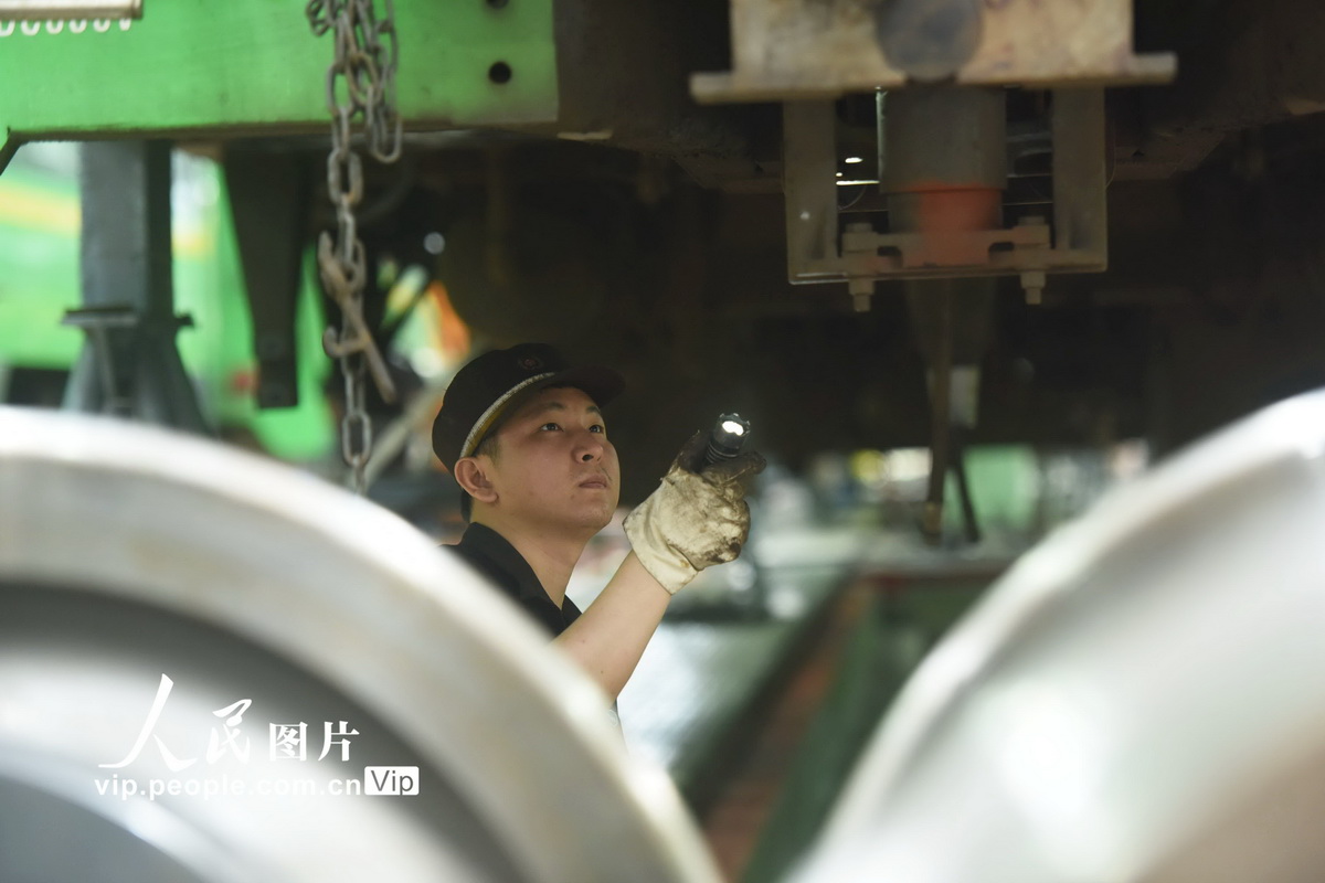 上海：“綠巨人”復興號動車組迎來首次大修【3】