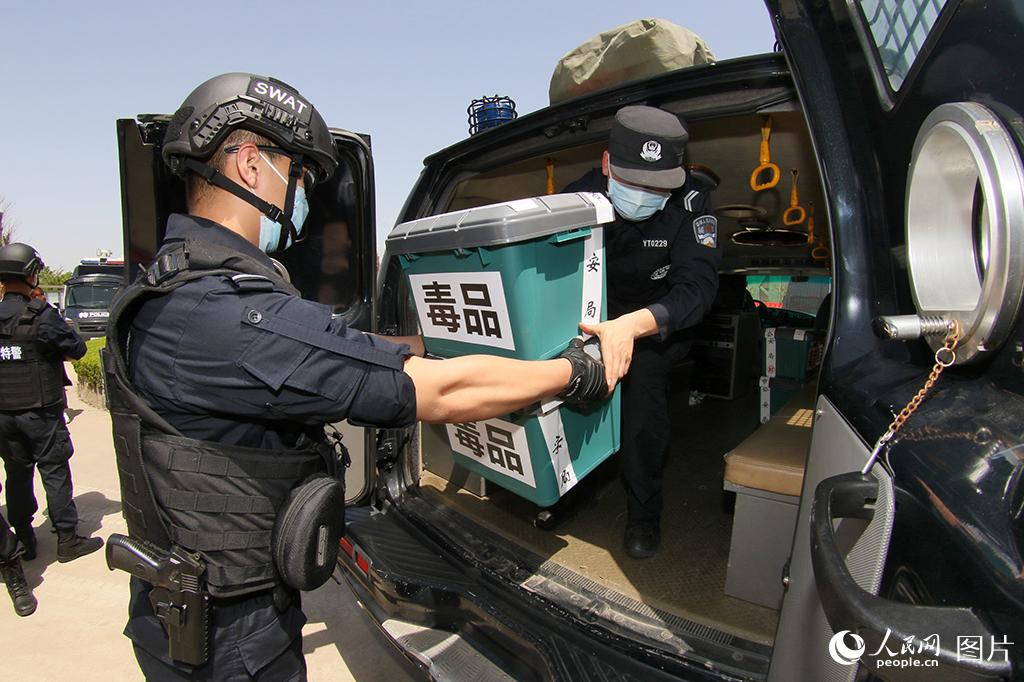 山東煙台警方集中銷毀毒品140余公斤【5】