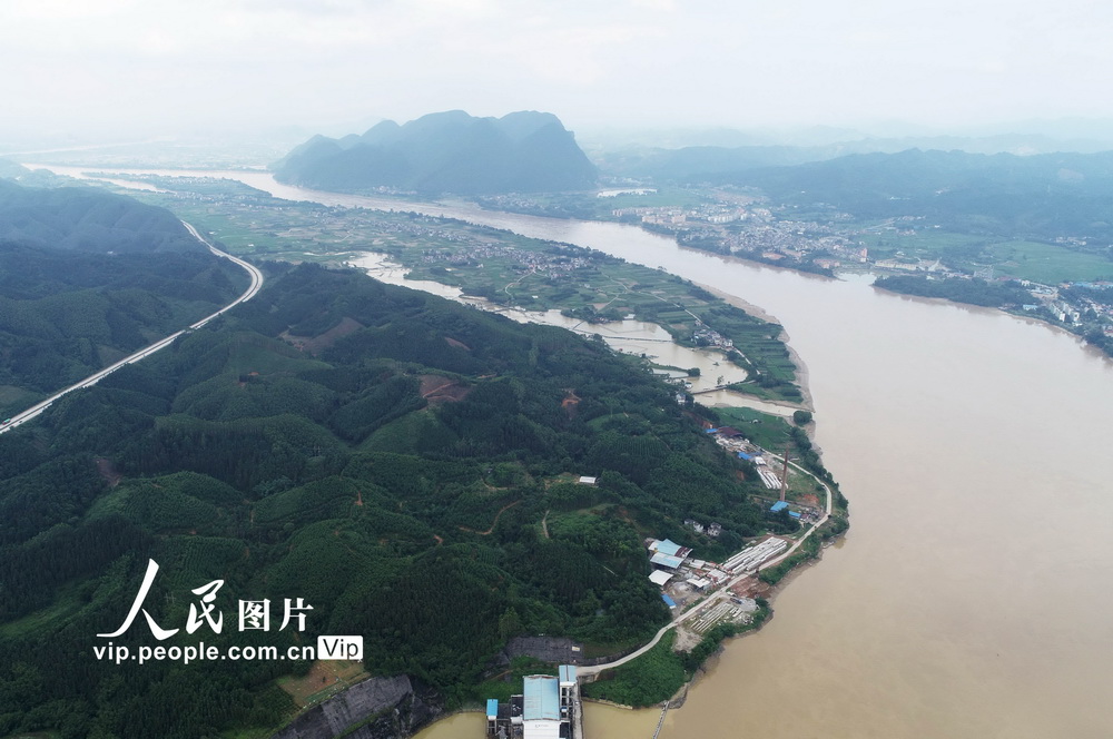 2020年6月11日，航空拍攝的珠江上游廣西柳州市融安縣浮石鎮段江面。