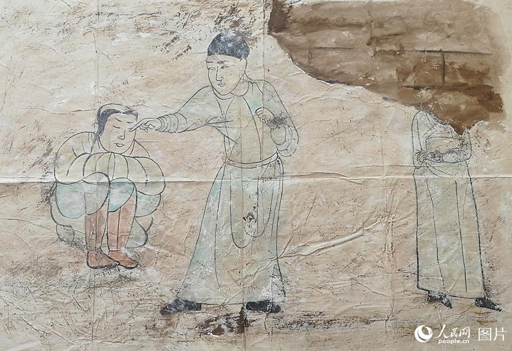 2020年4月22日，在內蒙古赤峰市敖漢旗四家子鎮閆杖子村水泉村遼墓拍攝的故事壁畫《家教圖》。李富 攝