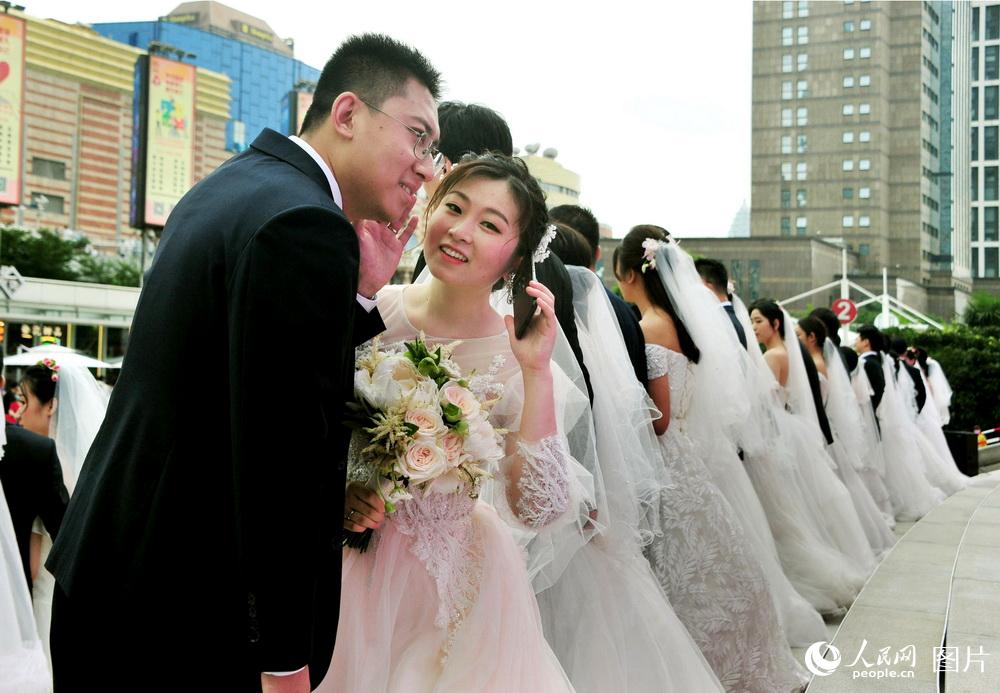 上海為百名抗疫新人舉行集體婚禮【4】