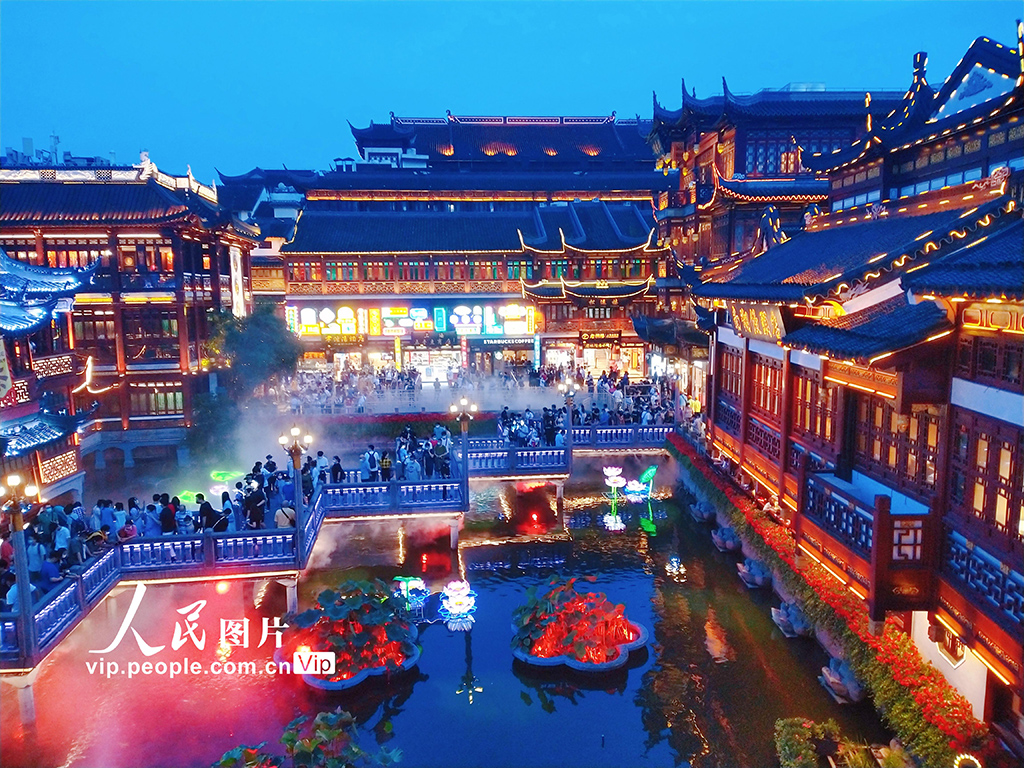 上海：复古庙会点亮夜经济消费市【7】