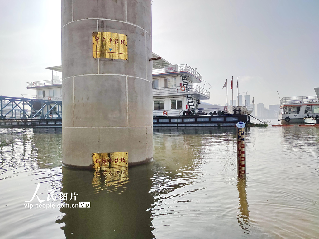 長江漢口段水位突破25米設防水位線【4】
