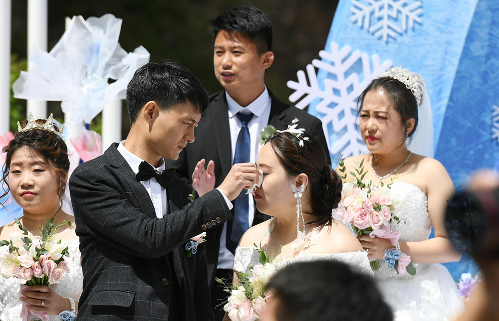 50對“最美逆行者”在吉林長白山舉行集體婚禮  【4】
