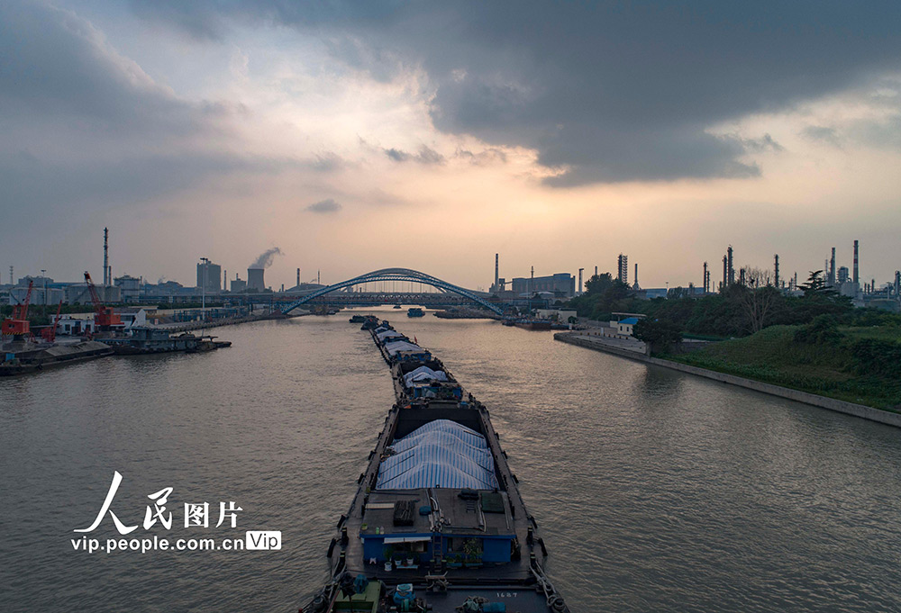 江蘇淮安：京杭大運河迎來夏季水運高峰--圖片頻道--人民網