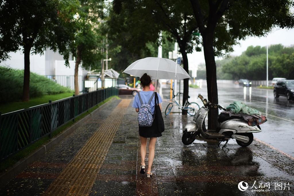 北京啟動重大氣象災害三級應急響應。人民網記者 翁奇羽 攝