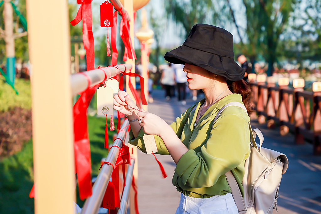 Ʒ�����Ļ� ������Ŵ��С�3��