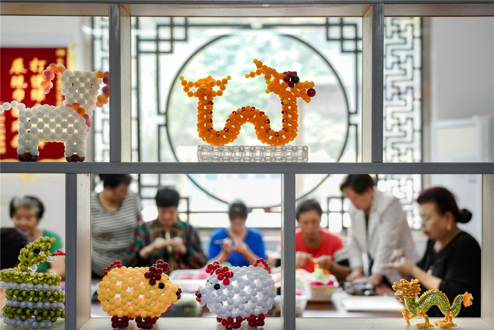 16.�����Ҽ����ϵ��ֹ�����Ʒ��