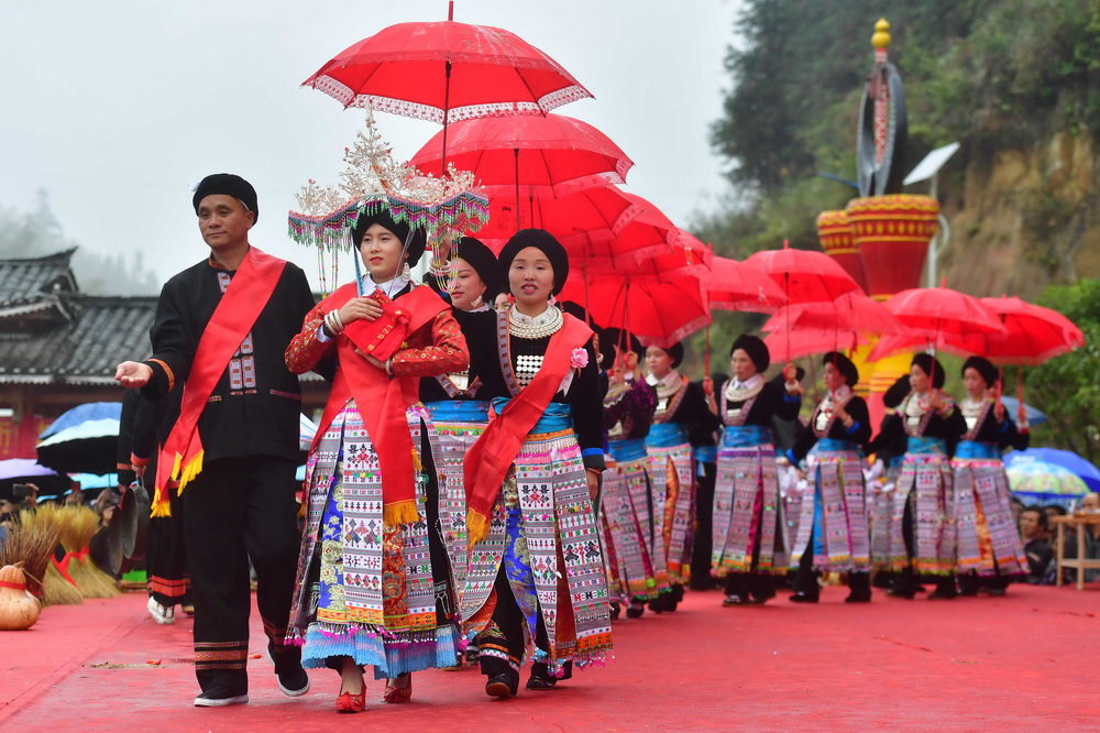 11��1�գ��ڹ�����ˮ����������ͬ������������㳡������ͬ���ڽ������ױ��ݡ�