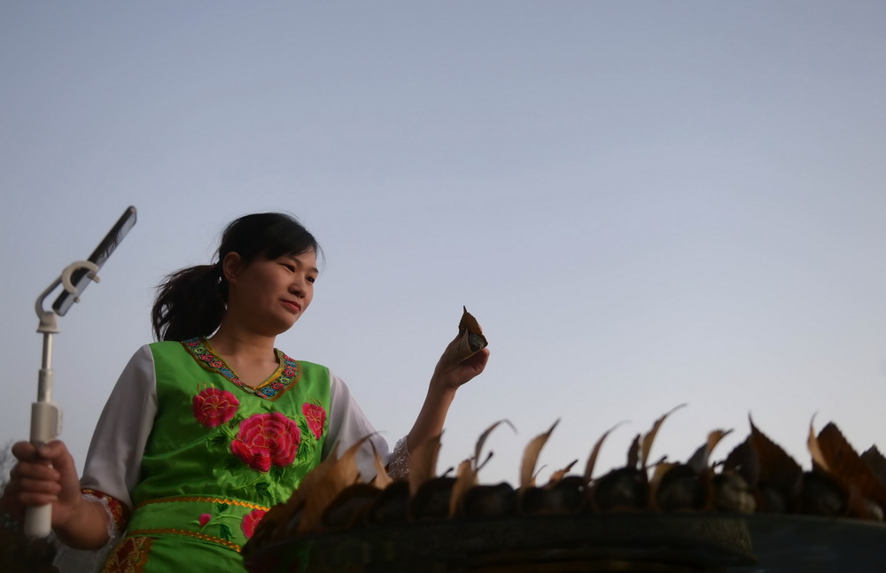 11��10�գ�����ʡ�׷�����¯��������ɽ������ž���ֱ����ɽ����