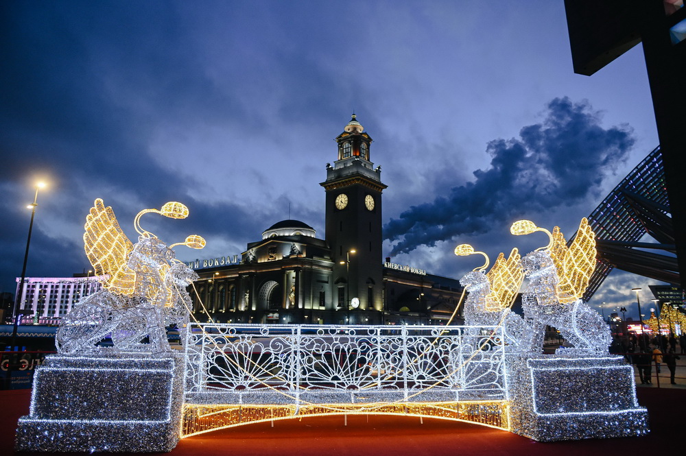 這是12月23日在俄羅斯首都莫斯科拍攝的新年燈飾。