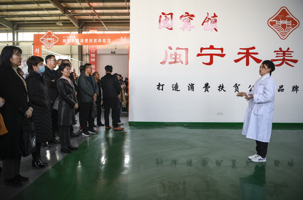 ���ࣨ��һ��Ϊǰ���ι۵Ŀ��˽��������������̷�ƶ����������11��11���㣩���»������ �뿪�� ��