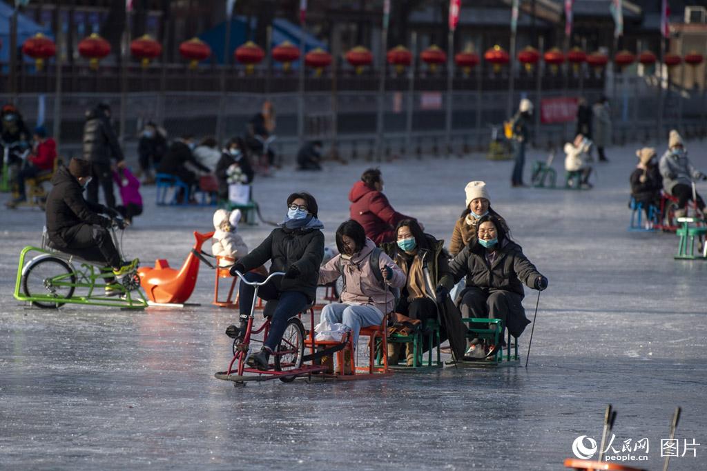 北京：冰上暢玩樂趣多【5】