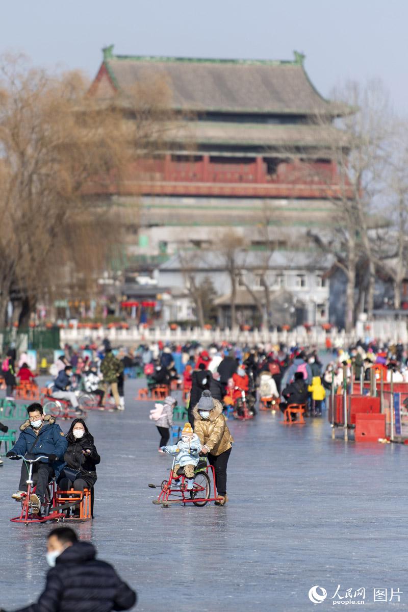 北京：冰上暢玩樂趣多【6】