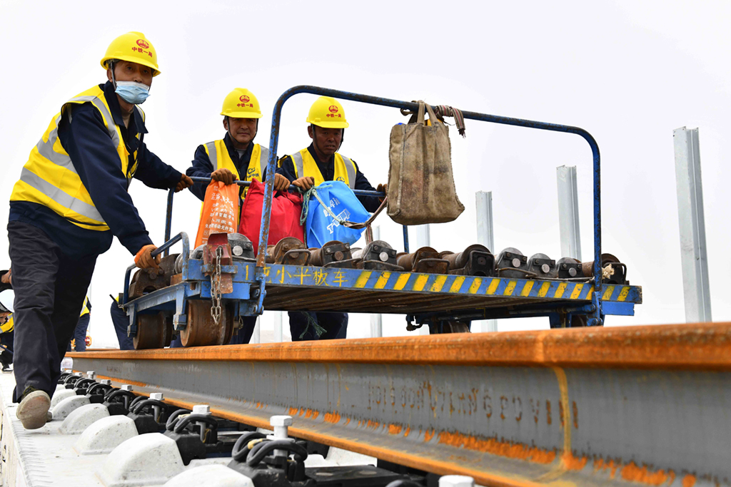 3��15�գ�����������ɽ�������ضΣ�����һ�ֵĹ�����Ա�����̹���ҵ���»������ ������ ��