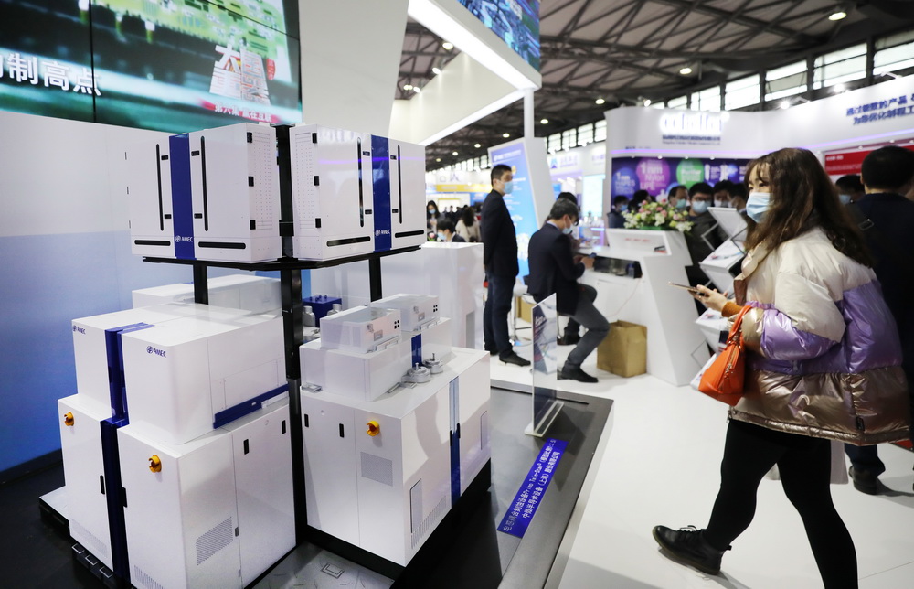 3��17�գ��ι����߹�һ�������Ͽ�ʴ�豸ģ��չƷ��