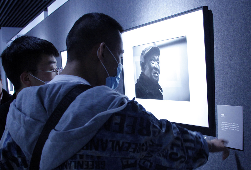 時間証人——南京大屠殺幸存者藝術肖像攝影展開展【3】