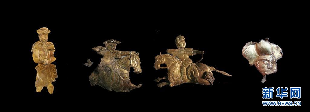 這是青海都蘭熱水墓群2018血渭一號墓出土的人物形像金箔（資料照片）。
