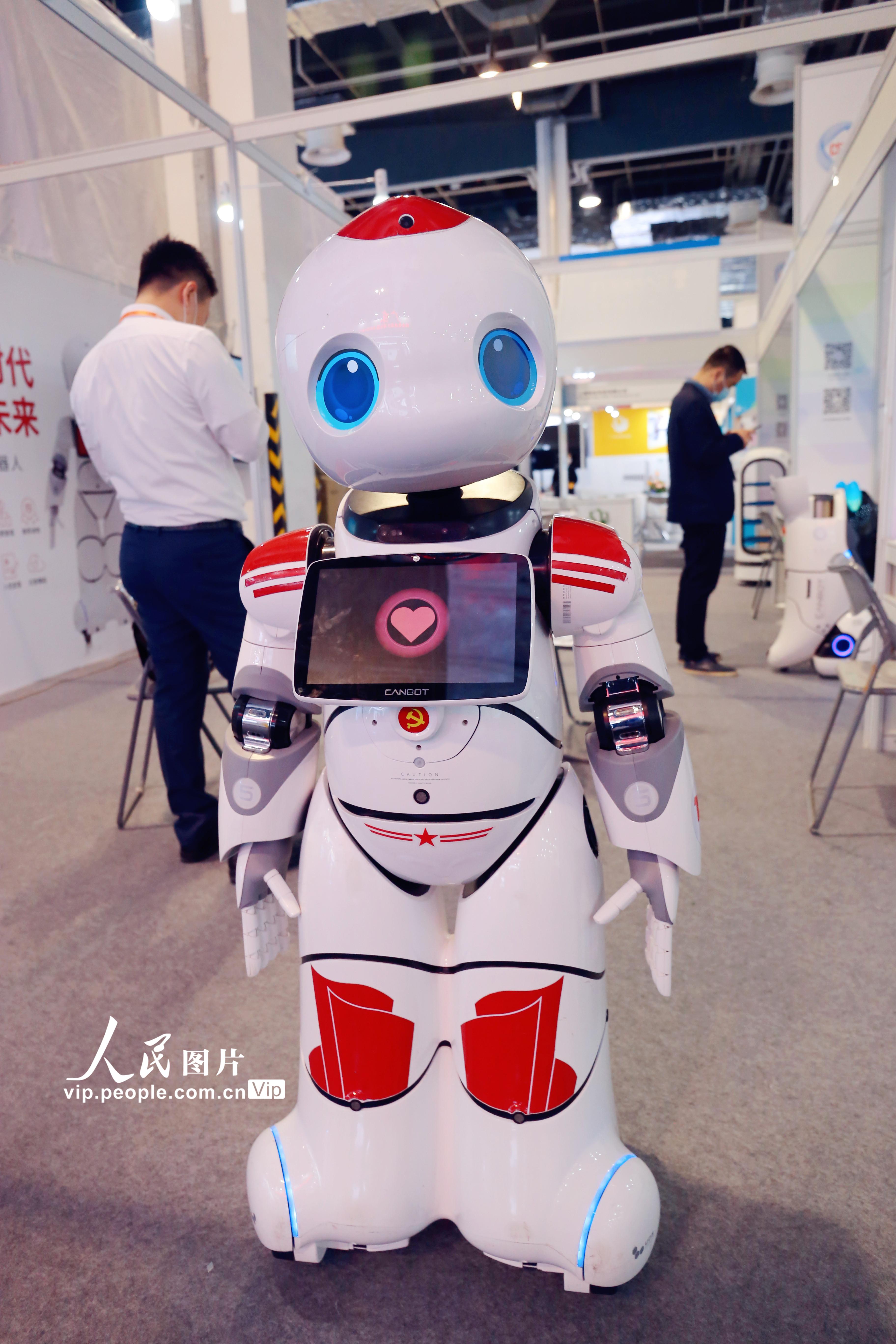 上海：AI人工智能機器人“爭奇斗艷”上交會【8】