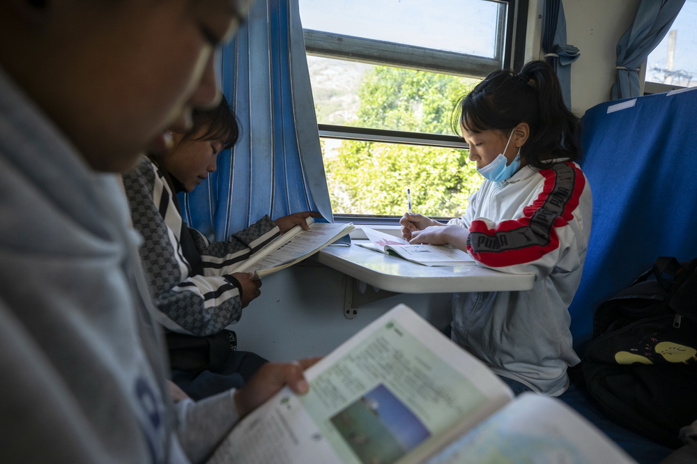 ǰȥ��ѧ�ĺ�������5633���г��ϸ�ϰ���Σ�4��11���㣩��