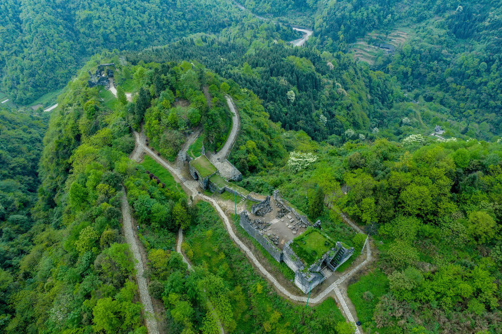 4��22������ĺ�����һ�������˻���Ƭ����