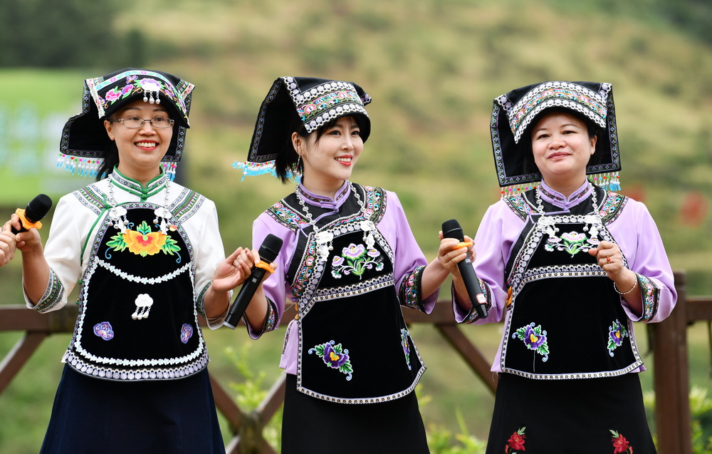 5��19�գ��ڹ���ʡ�����عȽ������壬��������ͬ���μ���ף���