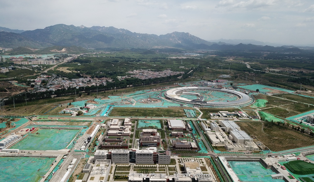 5��24������Ľ����еı��������ۺ��Թ��ҿ�ѧ���ģ����˻���Ƭ����