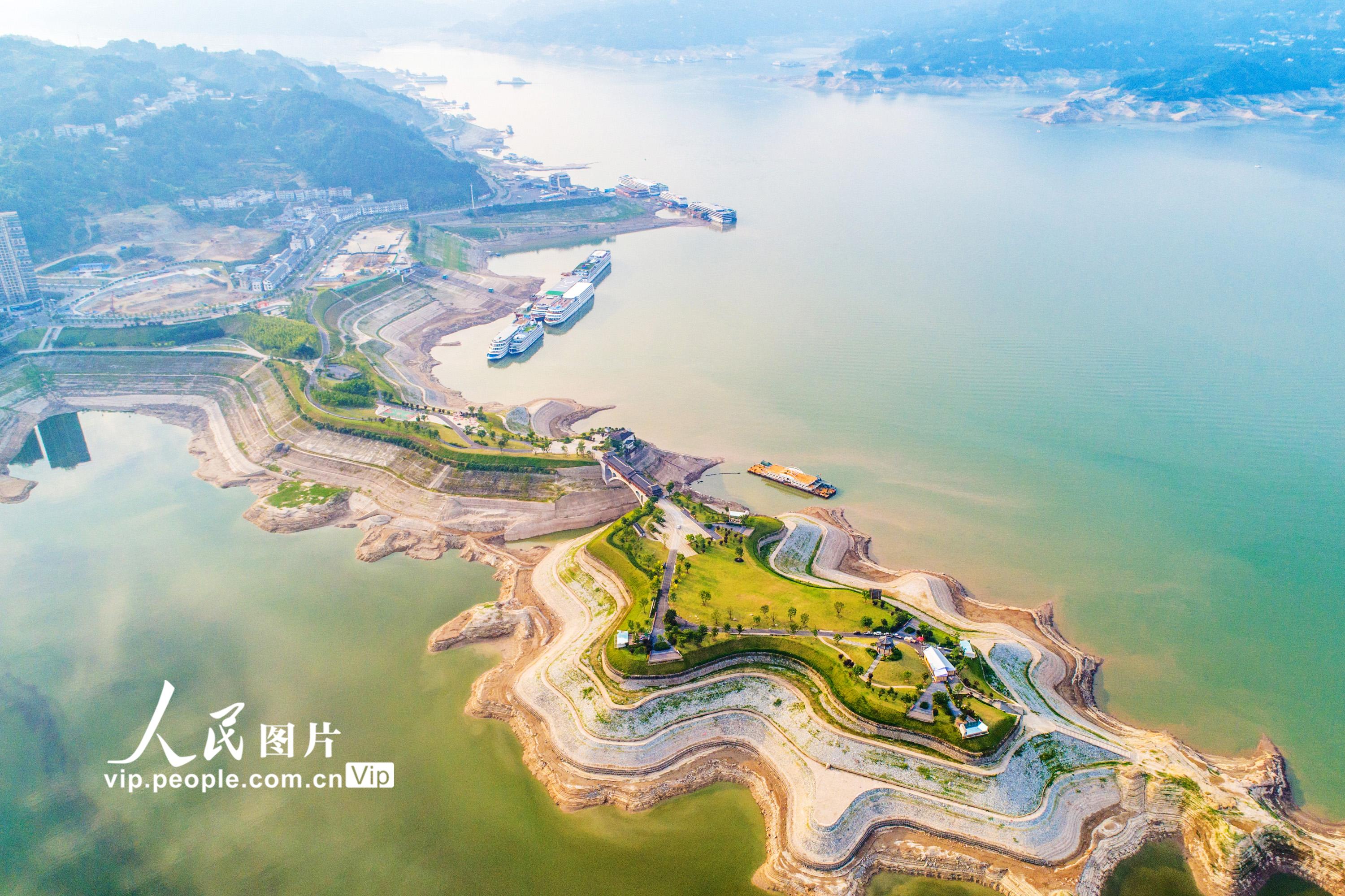 湖北宜昌：三峽水庫完成2021年水位消落任務