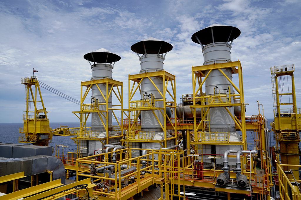  Some facilities of the "Deepwater No.1" energy station were photographed on June 8.