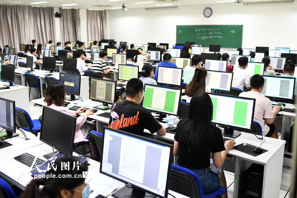 江蘇173萬份高考試卷答題卡全面進入正評階段
