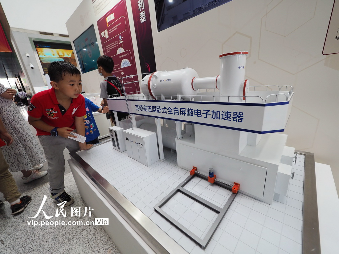 2021年9月11日，在中國科學技術館，小朋友在參觀展覽。