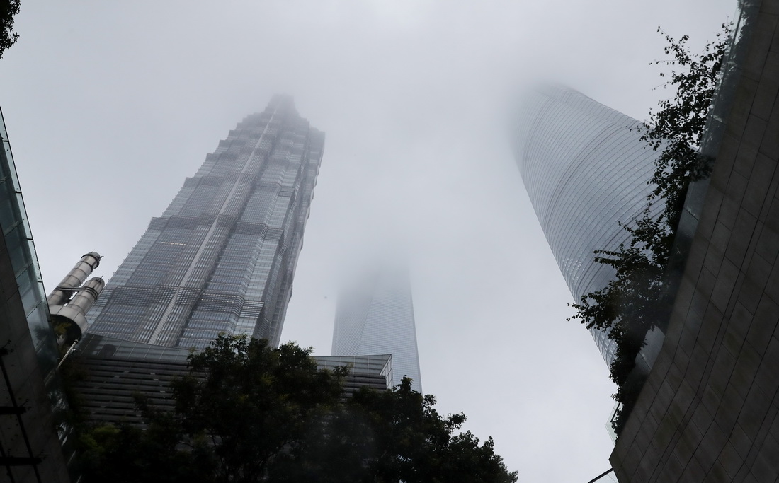 9月13日拍攝的浦東陸家嘴摩天大樓。新華社記者 方喆 攝