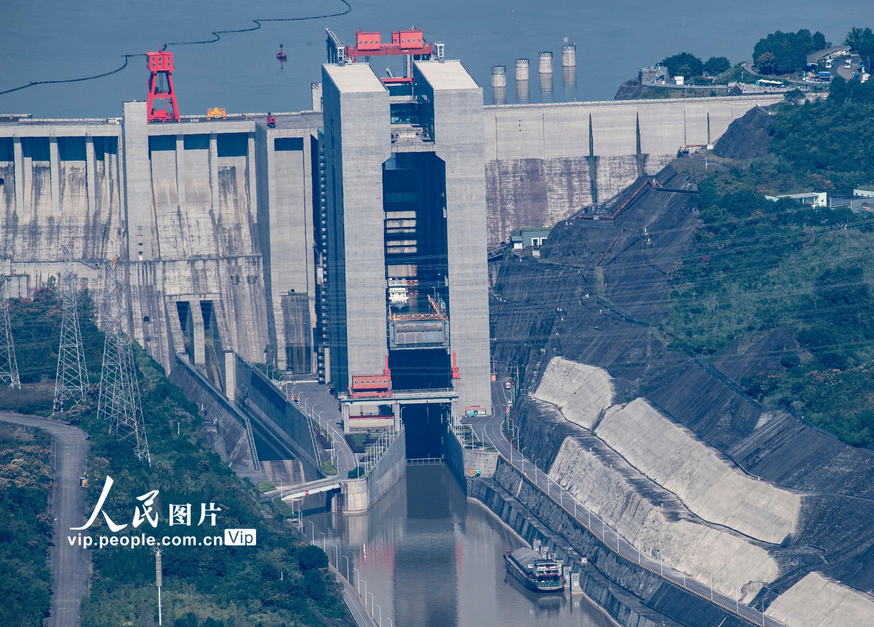 湖北宜昌：三峽升船機首次停航檢修完成 恢復通航【7】