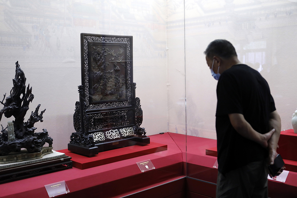 北京：頤和園博物館挂牌成立 “皇家園林”各類文物亮相首展【2】