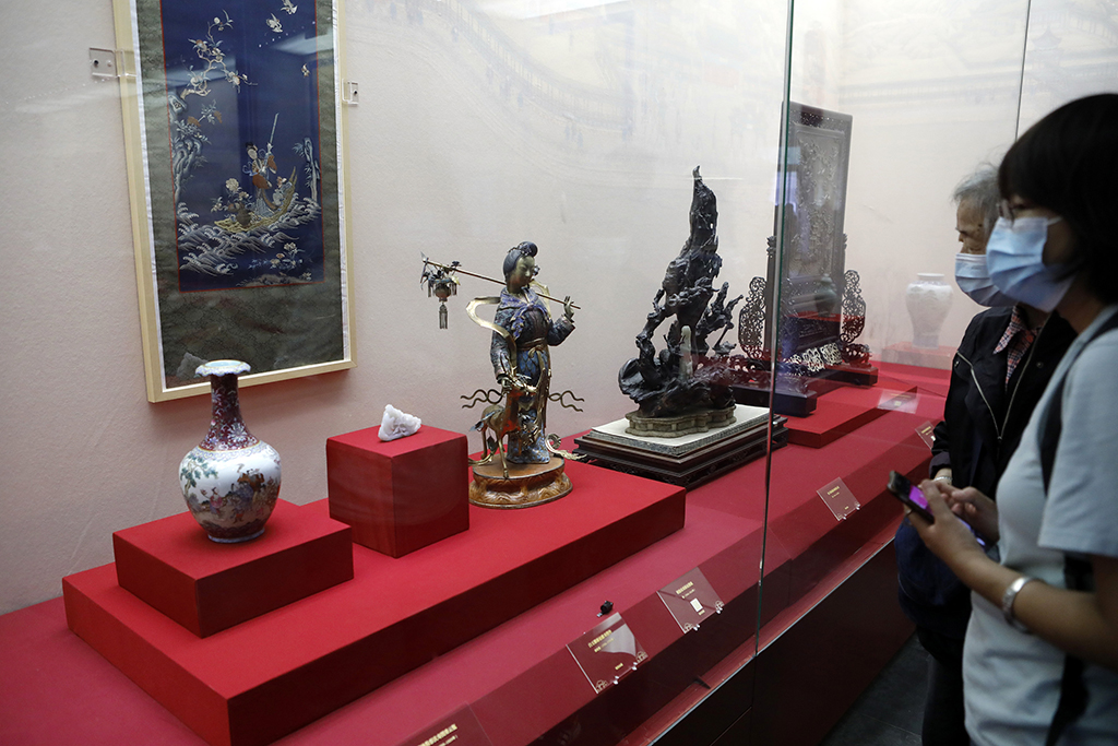 北京：頤和園博物館挂牌成立 “皇家園林”各類文物亮相首展【4】