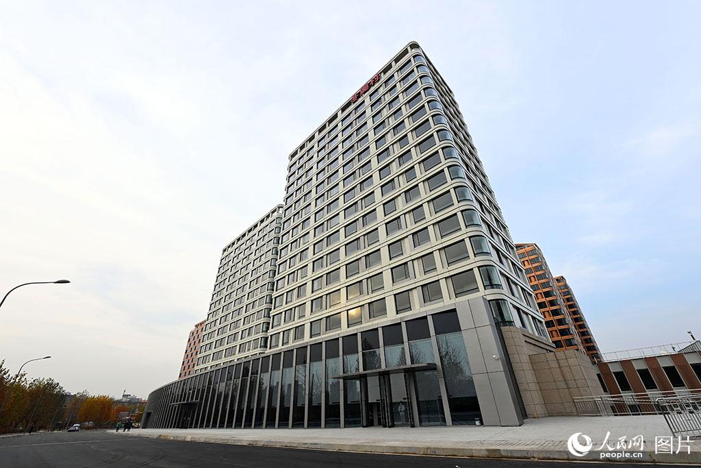 11月20日，北京冬奧村（冬殘奧村）開展場館運行測試。