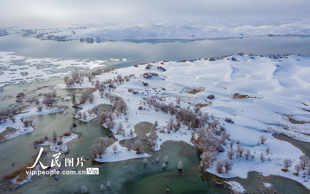 新疆塔克拉瑪干沙漠迎來罕見強降雪【5】