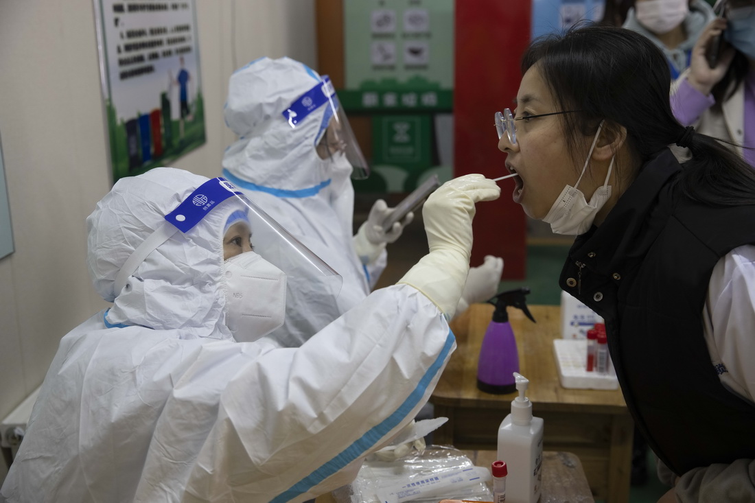 3��25�գ��ڹ��������㷻�����츱·�ϵ�һ����Ѻ�������㣬������Ա��Ϊ������к���������»������ ���� ��