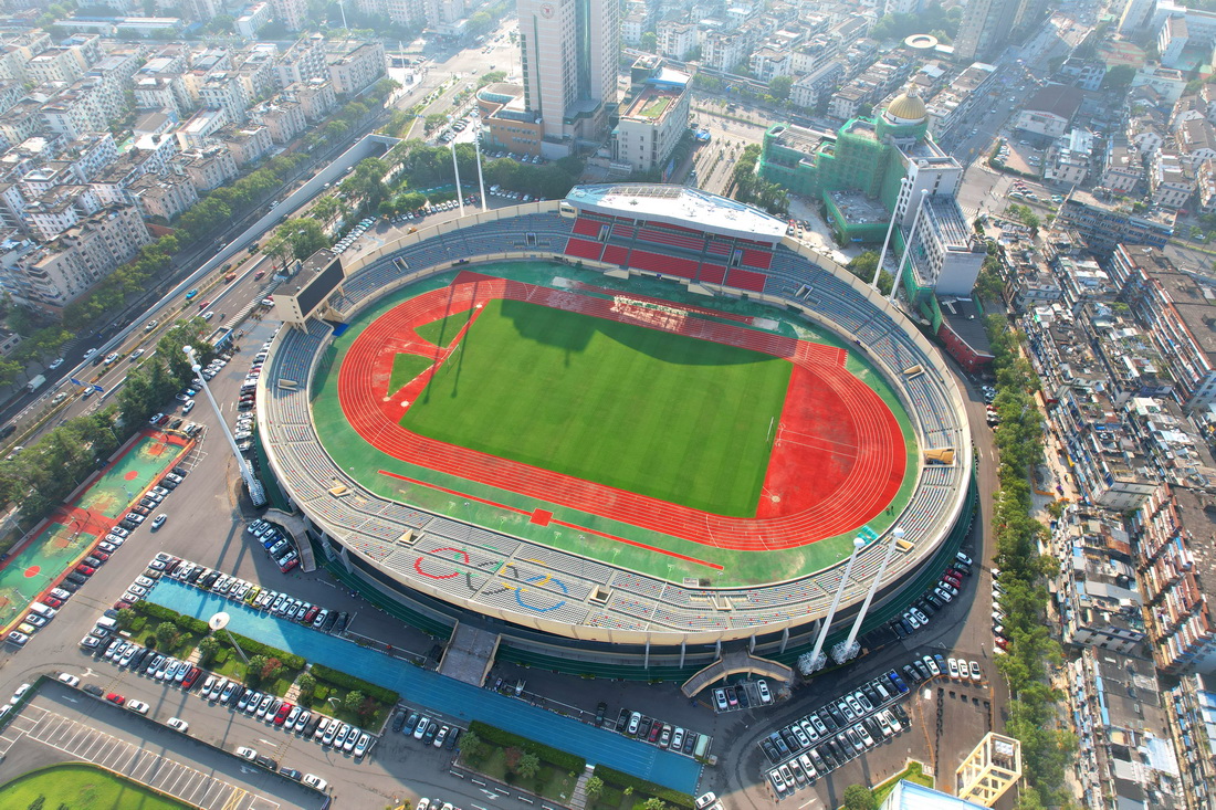 這是2021年9月28日拍攝的溫州體育中心體育場（無人機照片）。新華社發（杭州亞組委供圖）