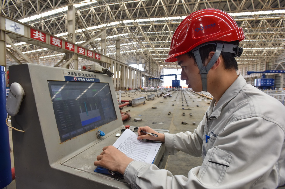 4��24�գ�������Ա�ڲٿ����ܽ����豸��������ͨ��E20�ܽڻ�����������