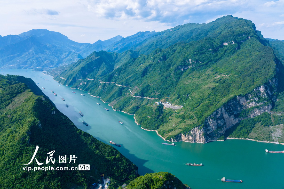 2022年5月2日，在湖北省宜昌市秭歸縣境內拍攝的長江三峽西陵峽段。