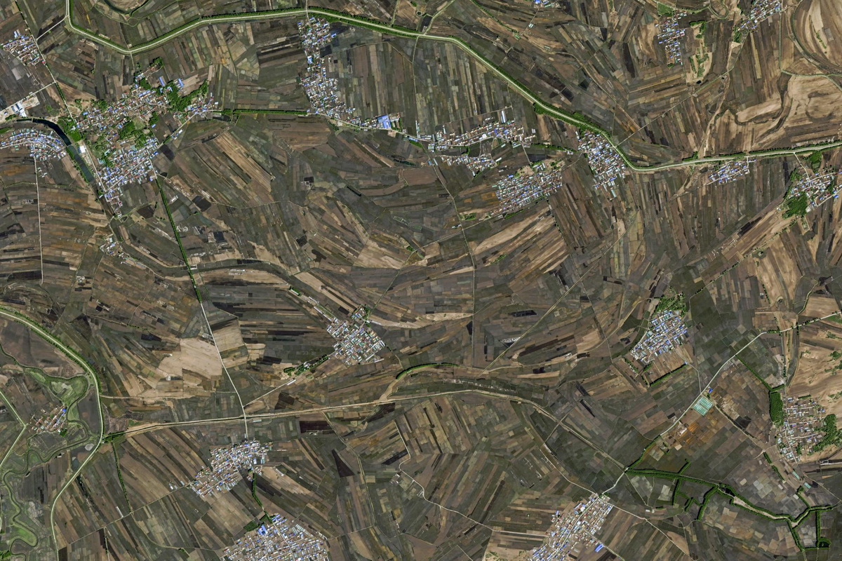 這是“吉林一號”衛星5月15日拍攝的吉林省榆樹市五棵樹鎮周邊農田景色。