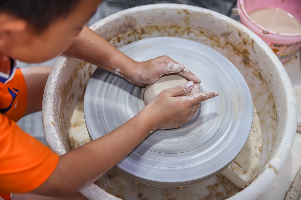 7��13�գ��ں���ʡ��������ɽ��һ����ѧУ��һ��С�����������ա��»��緢�������㣩